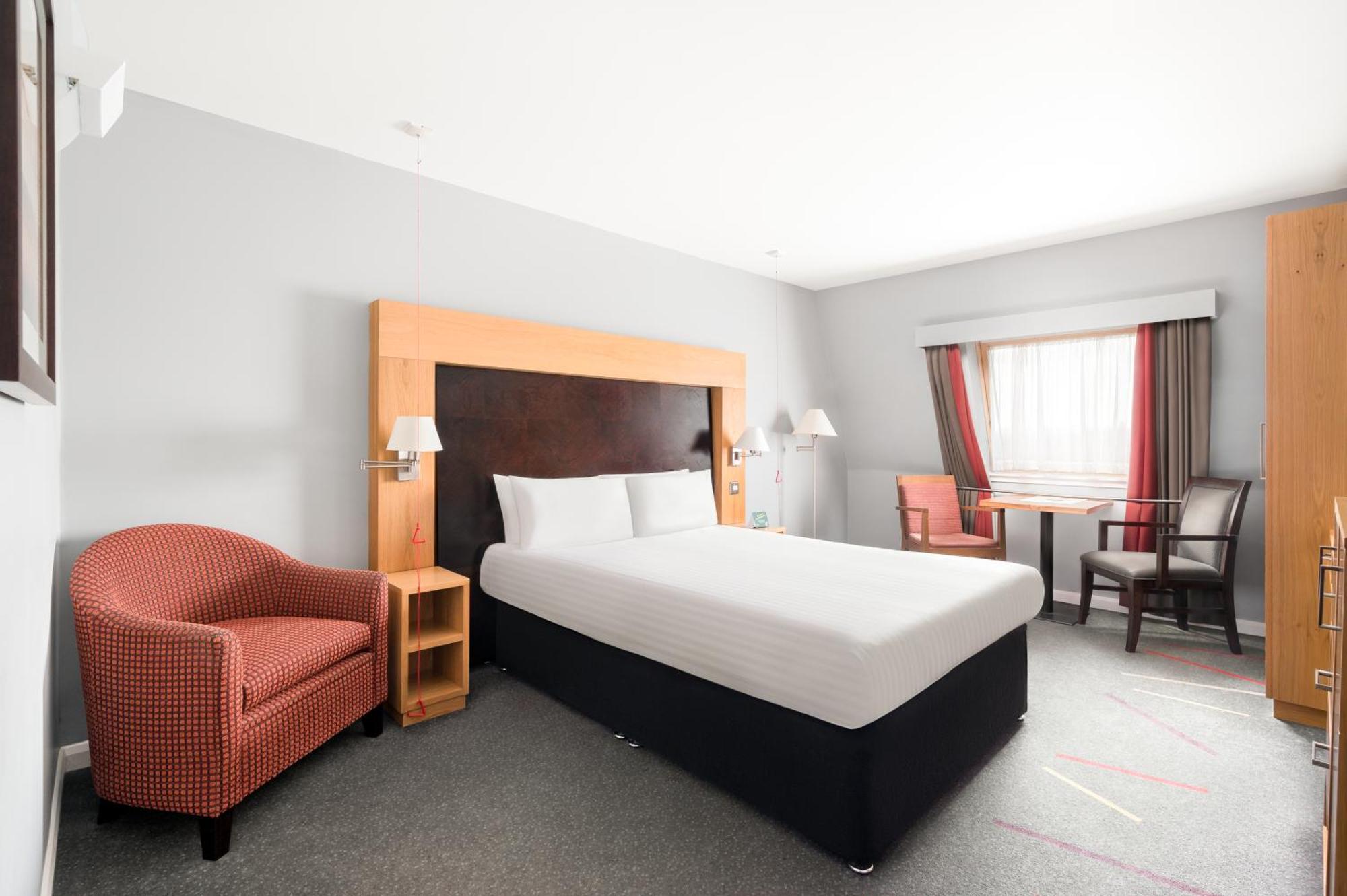 Aberdeen West By Ihg 4* Westhill