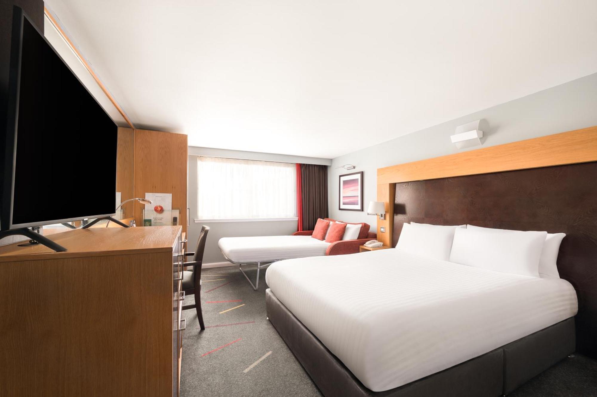 Aberdeen West By Ihg Hotel 4*