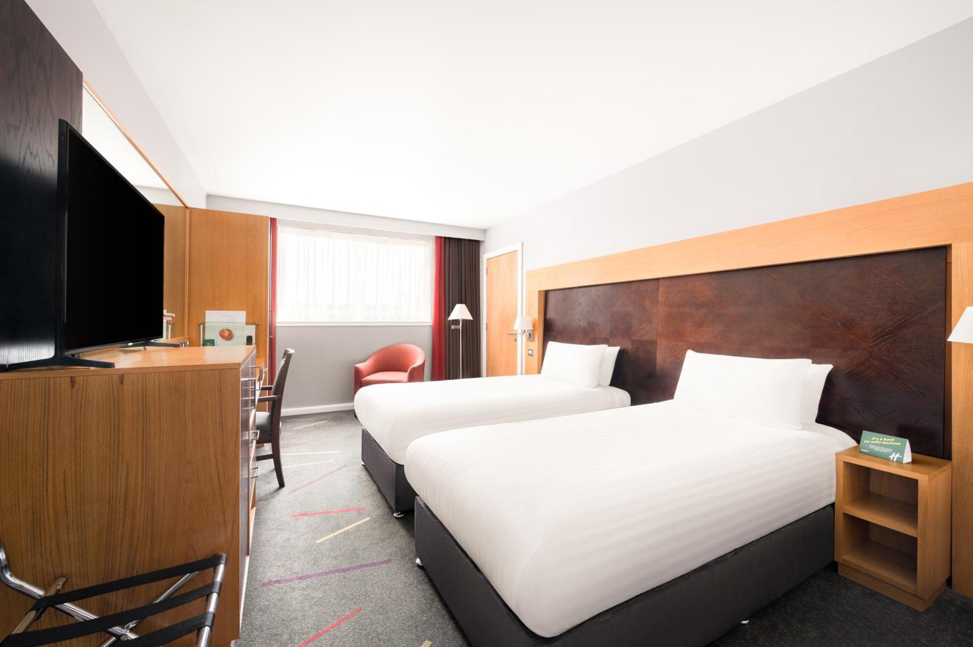 Hotel Aberdeen West By Ihg 4*