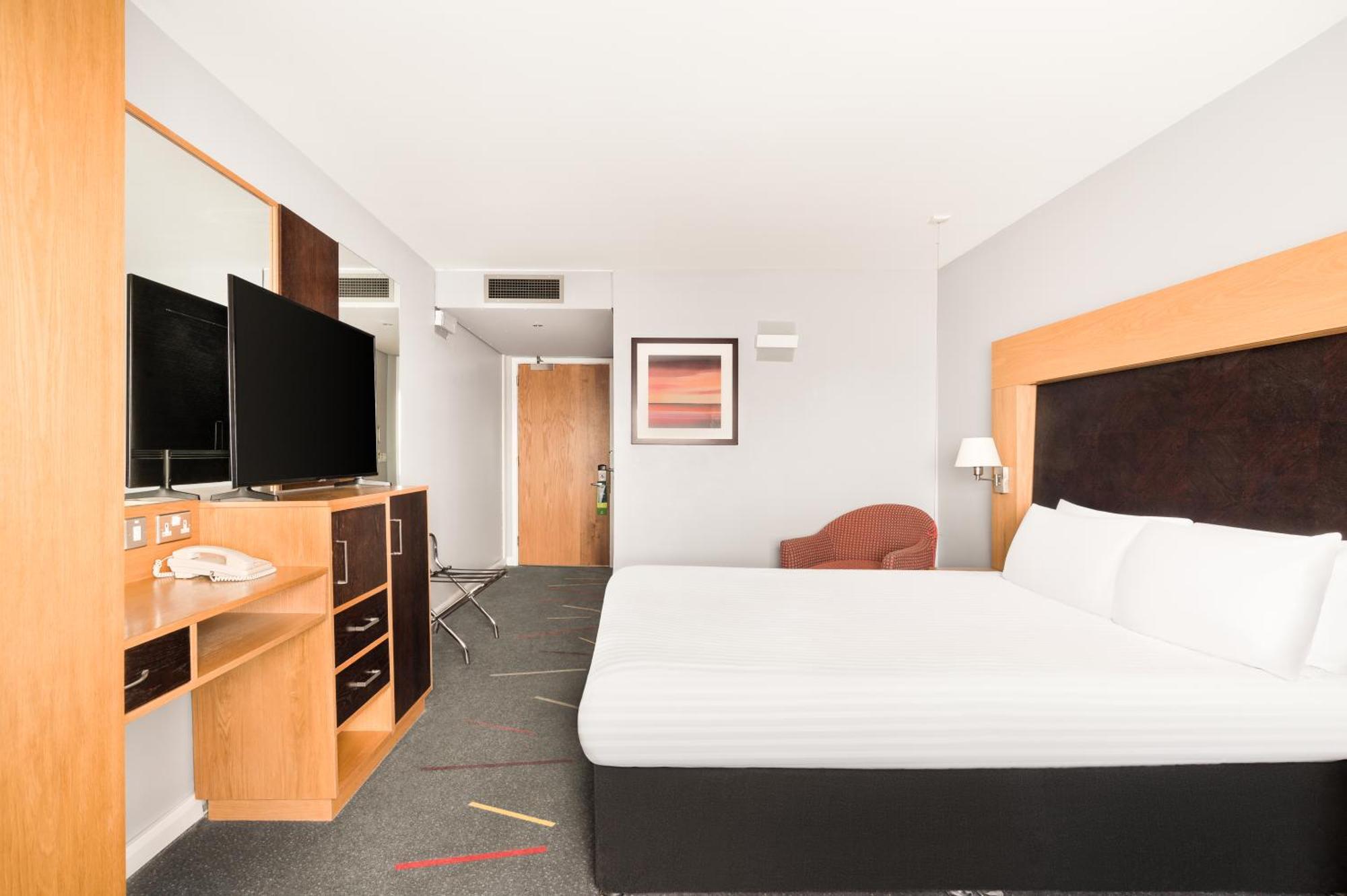 Aberdeen West By Ihg