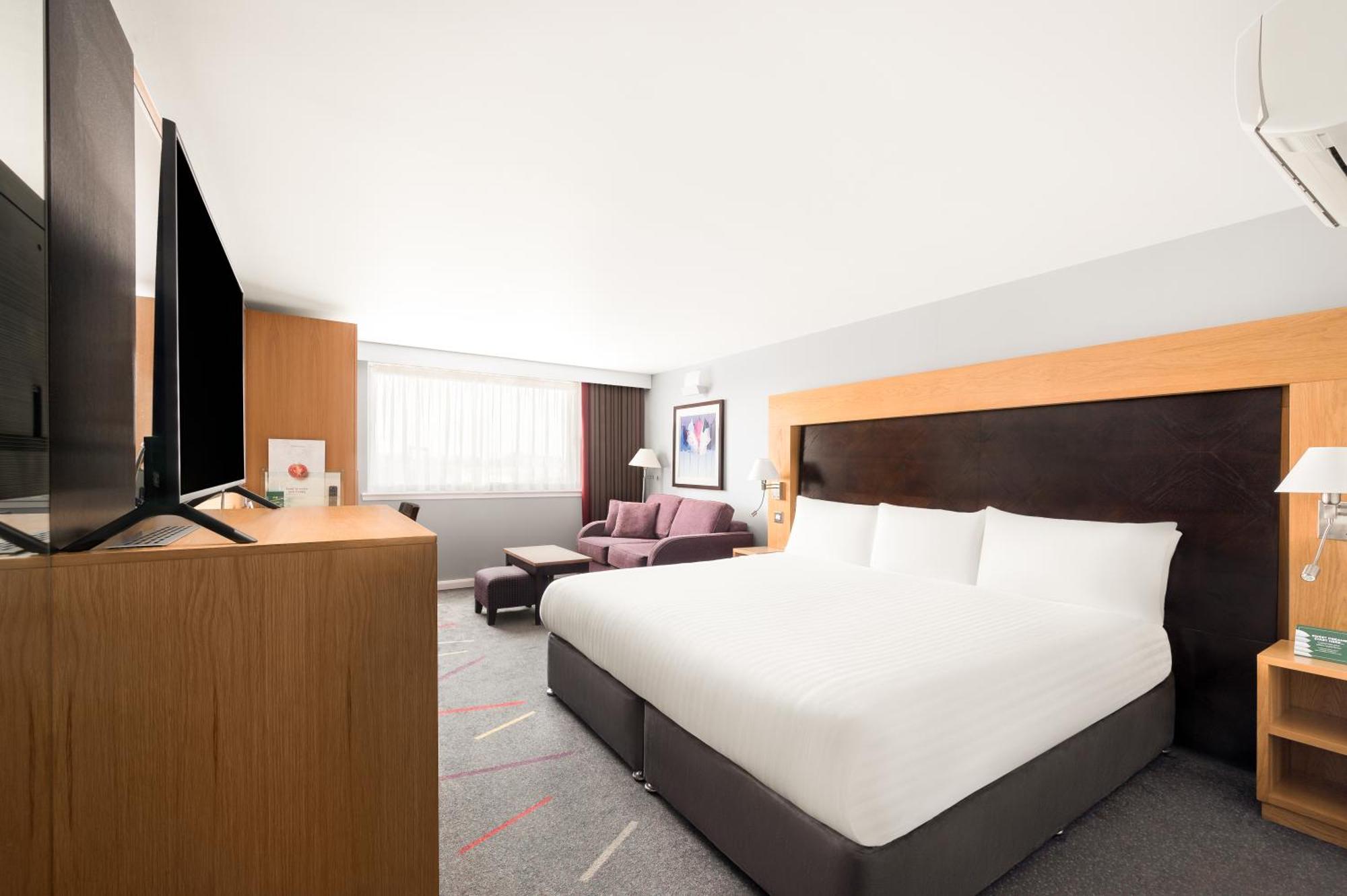 Aberdeen West By Ihg 4* Westhill